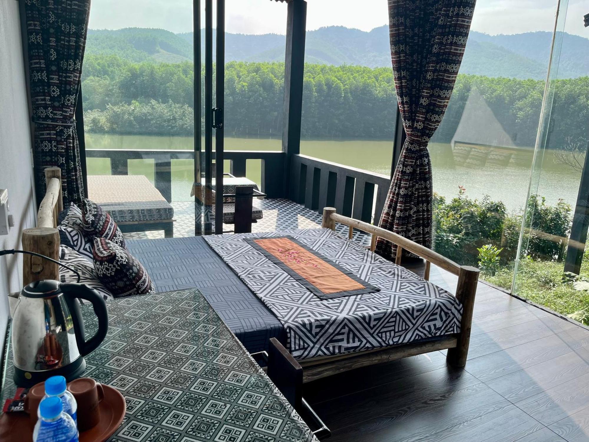 Nguyen Shack Retreat Resort Phong Nha Buitenkant foto