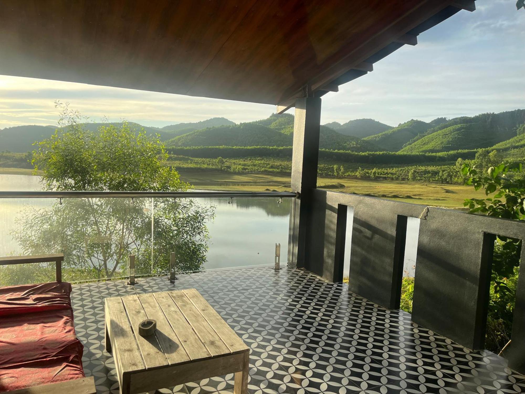 Nguyen Shack Retreat Resort Phong Nha Buitenkant foto