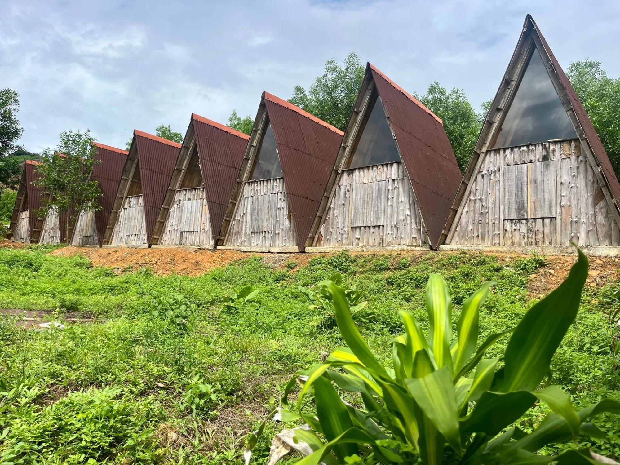 Nguyen Shack Retreat Resort Phong Nha Buitenkant foto