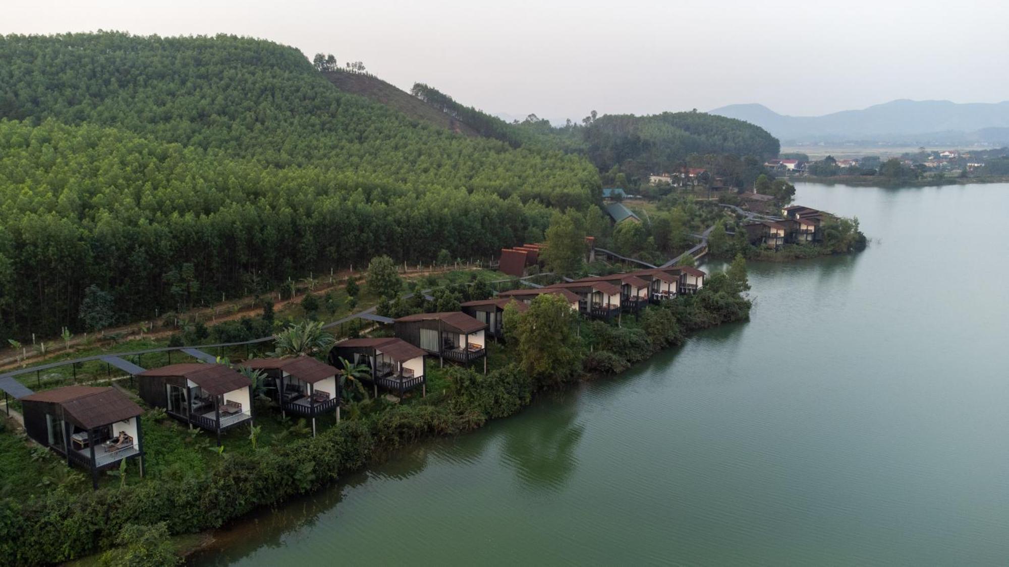 Nguyen Shack Retreat Resort Phong Nha Buitenkant foto
